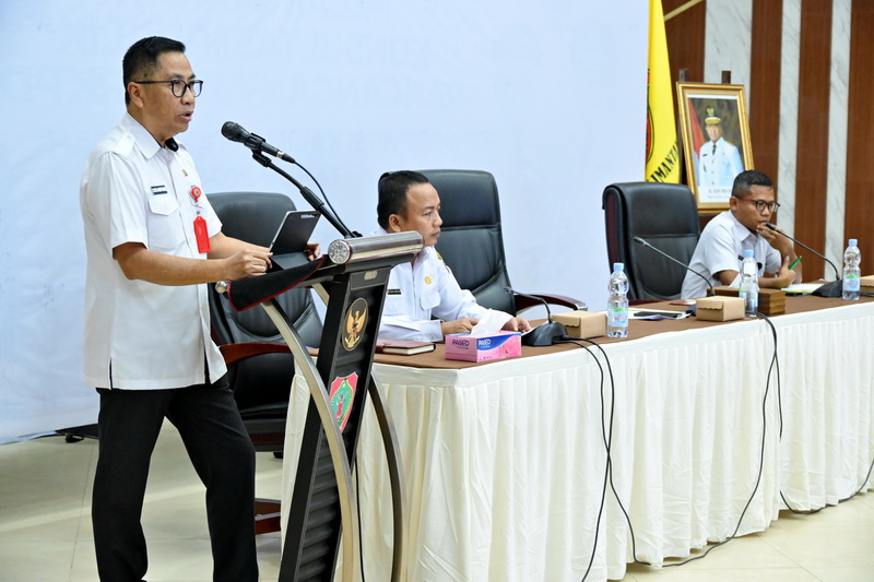 Kepala Bapperida Kalteng Leonard S. Ampung membuka rapat penginputan usulan program dan kegiatan menggunakan aplikasi E-Rakortek di Aula Serbaguna Bapperida, Palangka Raya.