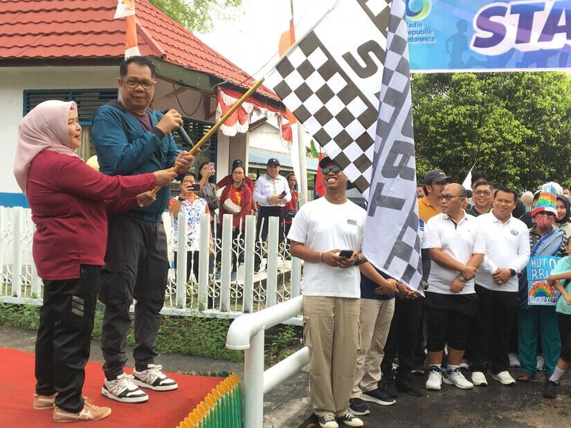 RRI Palangka Raya Meriahkan HUT ke-80 dengan Jalan Sehat