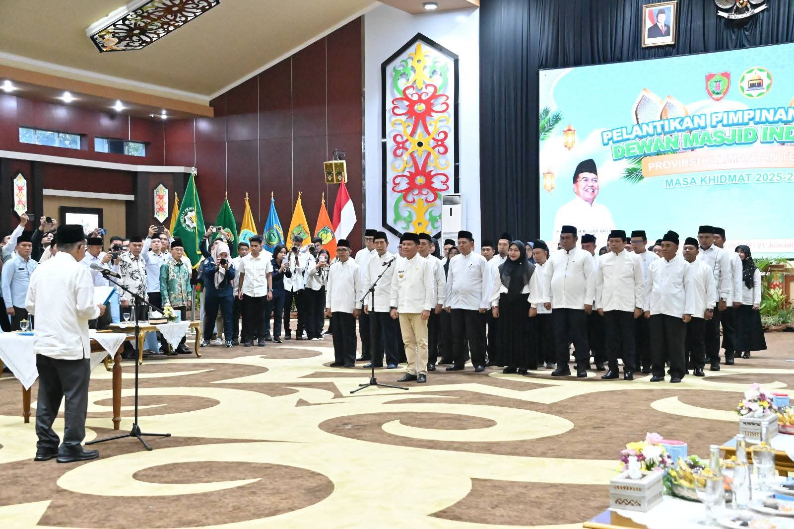 Jusuf Kalla Lantik Agustiar Sabran Jadi Ketua Umum DMI Kalteng